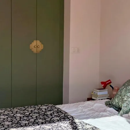 Apartment Pretty T3 With Balcony Near Buttes-chaumont Paris